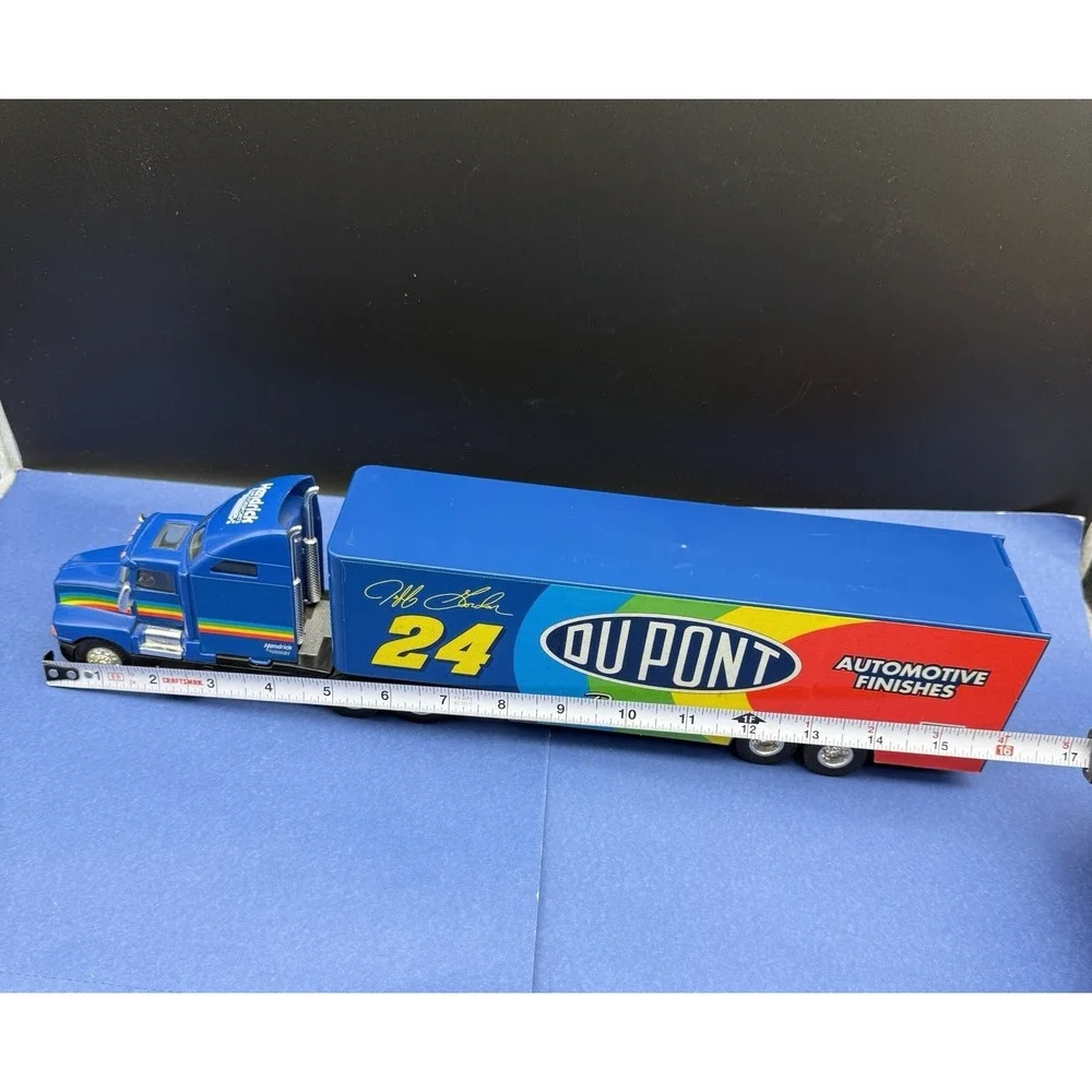 Racing Champions 1993 1:43 NASCAR Team Transporter Jeff Gordon Dupont Diecast